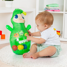 Stehaufpuppe Gusy Luz mit bunten Kugeln