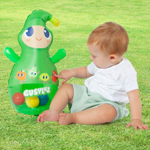 Stehaufpuppe Gusy Luz mit bunten Kugeln