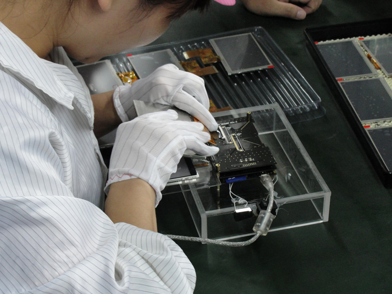 Quality inspection on a electronics display manufacturing company