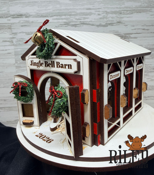(Wreaths not included.)