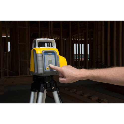 Spectra Precision LL1505C-82 Laser Level Package with HR320 Receiver