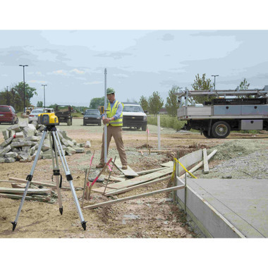 Spectra Precision GL422N-29 Dual Grade Laser Package w/ HL760 Receiver, INCHES-Rod and Elevator Tripod