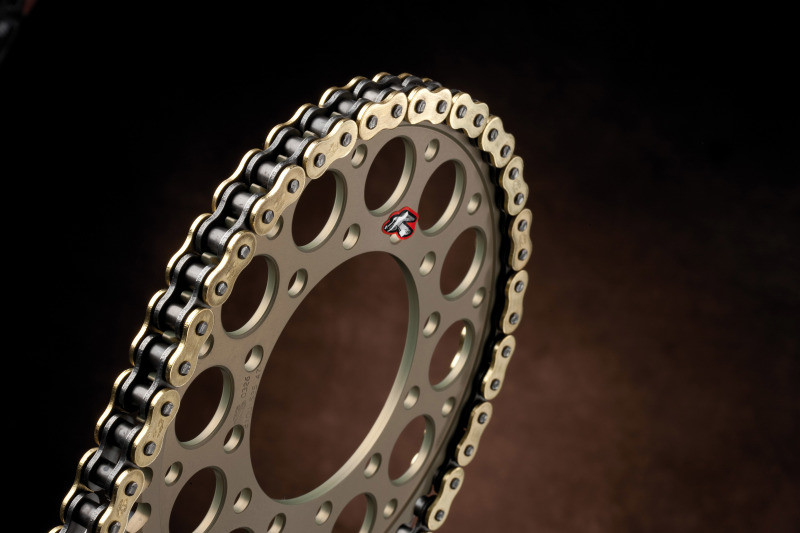 Renthal R4 525-110L SRS Road Chain for Powersports Vehicles