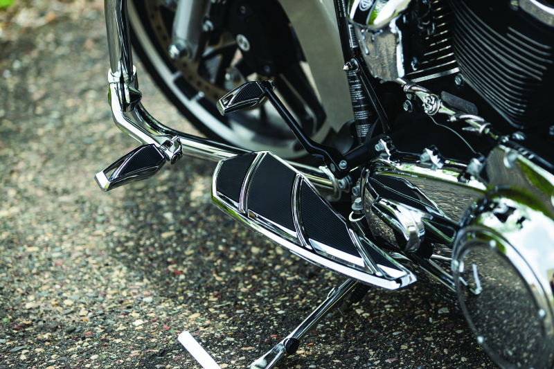 Kuryakyn Phantom Pegs Without Adapter Chrome – Modern, Aggressive Design for Cruiser Motorcycles