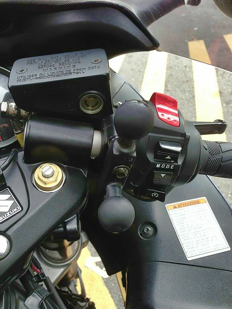 Brake/Clutch Reservoir Base W/2 1" Balls
