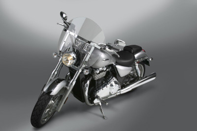 National Cycle SwitchBlade Chopped-Clear Windshield for Suzuki 2005-2009, Triumph 2010-2018, Victory 2003-2017