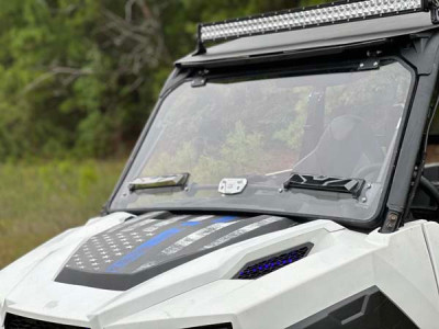 Seizmik Flip-Up Windshield with Vents for Polaris General 1000 / 4 / XP Pro-fit (Part #50-50224KIT)