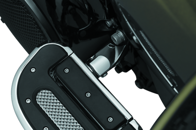 Kuryakyn Non-Pivot Splined Peg Adapter for Harley-Davidson Models – Chrome Finish