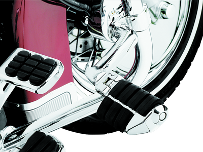 Kuryakyn Longhorn Offset Dually ISO Pegs with 1-1/4 Inch Clamps in Chrome
