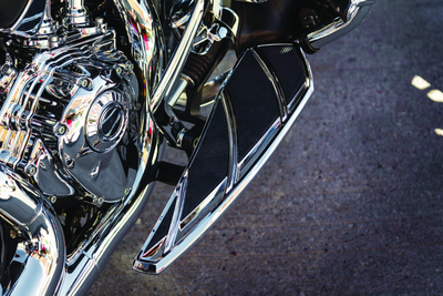 Kuryakyn Phantom Floorboards for Indian Chrome – Durable Aluminum with Vibration Dampening Rubber
