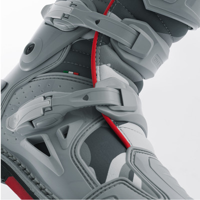 Gaerne Fastback Endurance Boots Size 12 – Cactus Blue with Ankle Pivot System and Heavy-Duty Protection