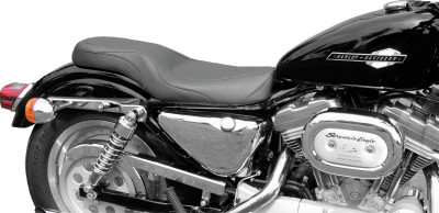 Mustang 82-03 Harley Sportster DayTripper 1PC Seat - Black