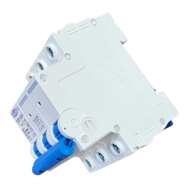 Three-Phase 3-Way Switch C16 16 Amp MCB Breaker