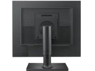 19,BLACK,100:1,5MS,250CD/M2