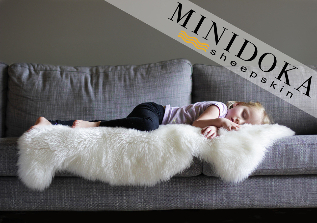 もふもふ Sheepskin Single Pelt Ivory Rug | Lambskin | New Zealand