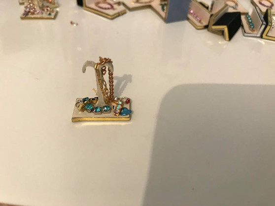 Jewellery Display 5 - Single  - Multy Jewellery - 1:12 scale miniature