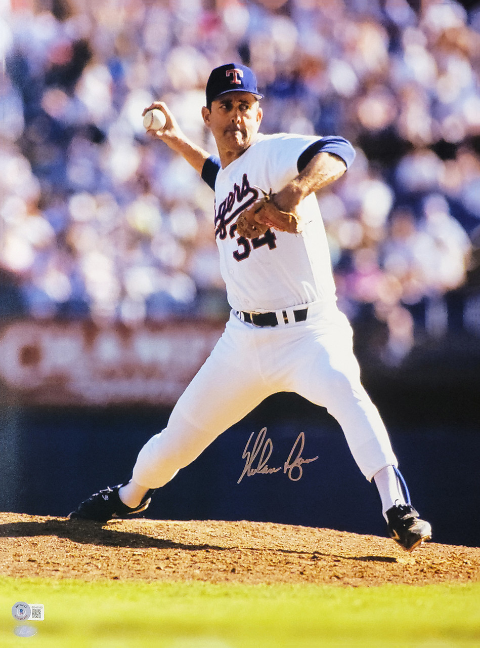 Nolan Ryan Autographed Ventura Fight 16x20 Photo Inscribed Don't Mess With  Texas