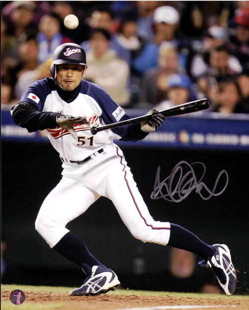 Ichiro Suzuki Signed New York Yankees 4000th Career Hit 8x10 Photo