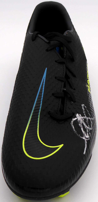 Mason Mount Autographed Black Nike Phantom Cleat Shoe Chelsea F.C. Size 10.5 Beckett BAS #K06358