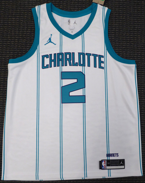 Charlotte Hornets LaMelo Ball Autographed Teal Nike Swingman Jersey Size XL  Beckett BAS QR Stock #209484 - Mill Creek Sports