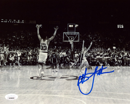 Christian Laettner Autographed 8x10 Photo Duke Blue Devils Game Winning 'The Shot' Celebration JSA Stock #230040
