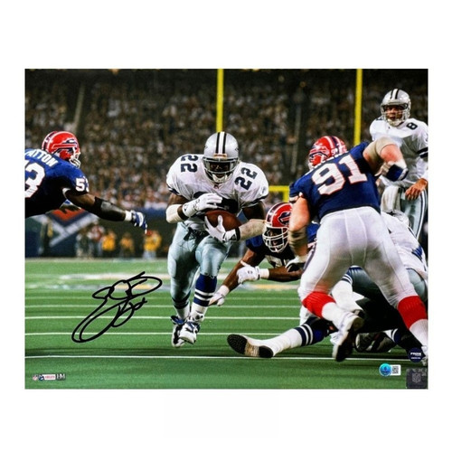 Emmitt Smith Autographed Dallas 16x20 Football Photo - BAS (Scoring, Black Ink)