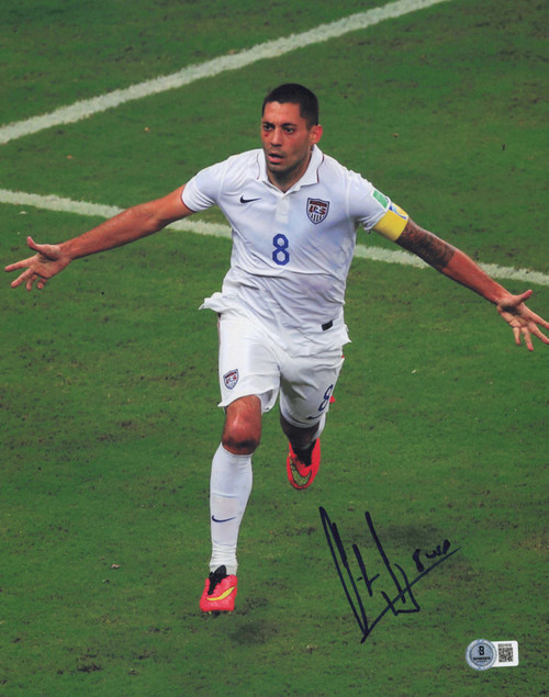 Clint Dempsey Autographed 11x14 Photo Team USA Beckett BAS QR #BS31918