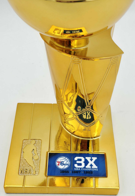 Julius "Dr. J" Erving Autographed Philadelphia 76ers NBA Champions Mini Trophy – Beckett BAS Witness