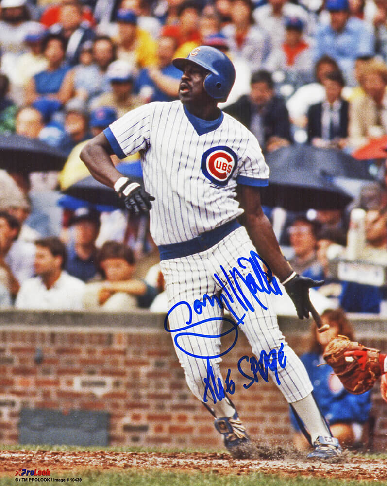 Ryne Sandberg Signed Chicago Cubs Swinging Action 8x10 Photo - Schwartz  Authentic