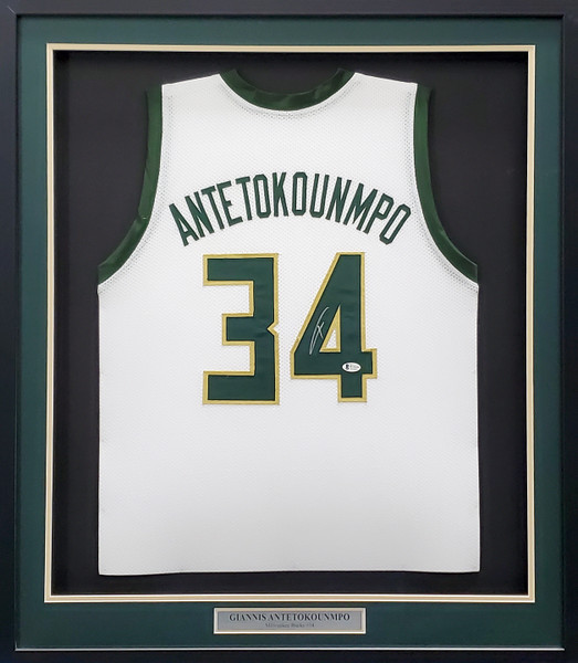 Milwaukee Giannis Antetokounmpo Autographed Green Jersey Beckett BAS