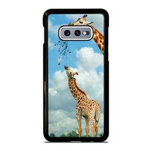 MOM AND BABY GIRAFFE EAT Samsung Galaxy S10e Case Cover MOM AND BABY GIRAFFE EAT Samsung Galaxy S10e Case Cover