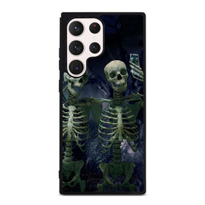 Spooky Halloween Selfie Samsung Galaxy S23 Ultra Case Cover Spooky Halloween Selfie Samsung Galaxy S23 Ultra Case Cover