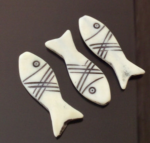 Carved Bone Fish Pendant African-Pendants beads Carved Bone Fish Pendant African-Pendants beads