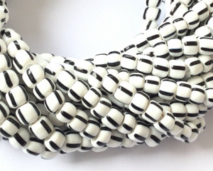 Vintage Black and white African glass beads Ghana [3066]