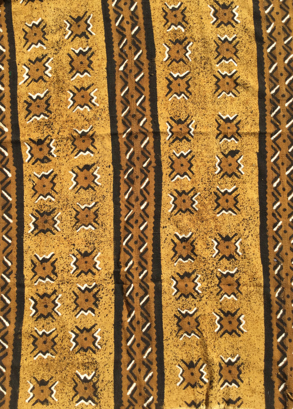 44x69 Large Mali mud cloth fabric M105