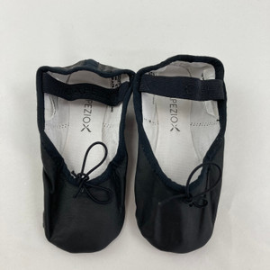 Capezio Daisy Black Ballet Shoes 9W Capezio Daisy Black Ballet Shoes 9W