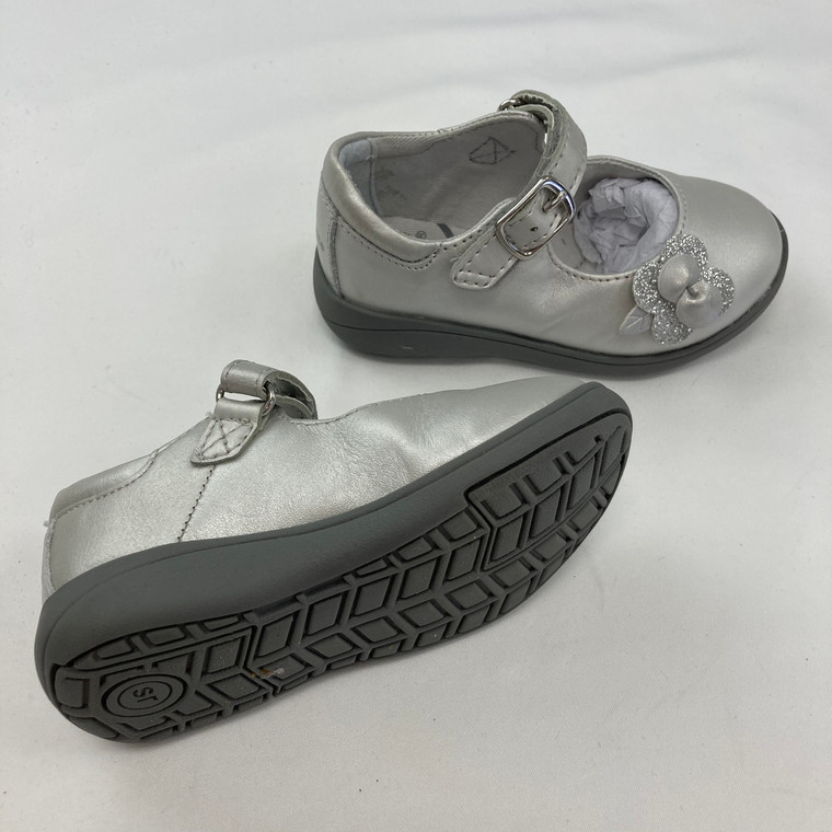 Stride Rite Silver Flower Shoes Size 6W
