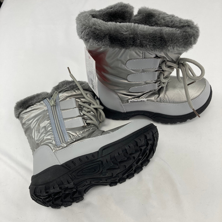 Wootie Silver Furry Snow Boots Size 10