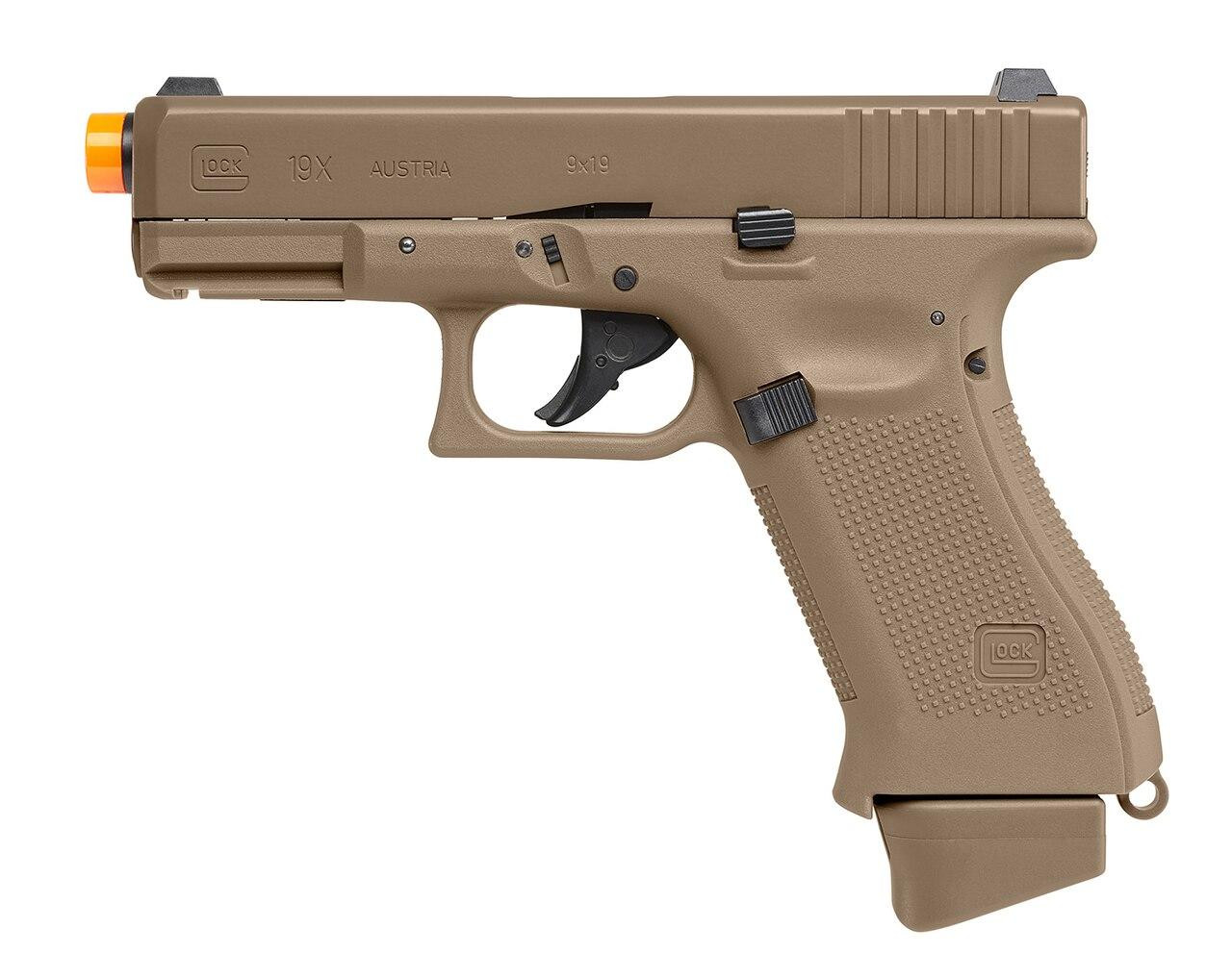エアガンセットGlock 17L,PC356,M92F,SOCOM,PYTHON Products » Airsoft » CO₂ » 2.6414 » 17 Deluxe » www.umarex.com