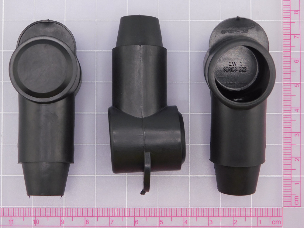 VTE 222N3V14 Alternator Battery Boot, 2-2/0 Ga., Black