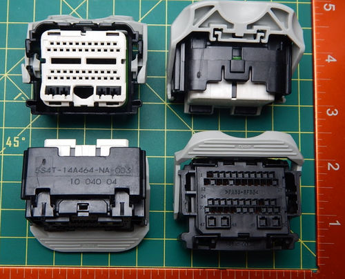 Lot of 37 AMP 5S4T-14A464-NA-003  319207