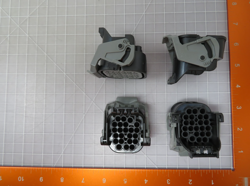 Lot of 64 YAZAKI 7283-7336-30  473101