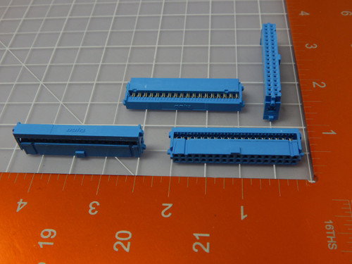 TE CONNECTIVITY 3-1658526-8  Q00152