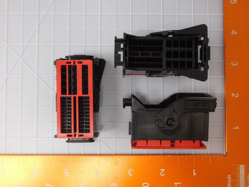 TE CONNECTIVITY 2203937-4  X90102 TE Connectivity 52 pos plug assy, 0.64 and 2.8