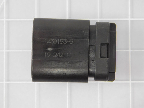 TE CONNECTIVITY 1438153-5  X90353 Automotive Connectors 1X6 SEALED MARKET KEY B