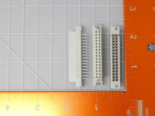 Lot of 80 TE CONNECTIVITY 5650864-5  Q00468 DIN 41612 Connectors B/2 REC VRT AB X16C L2 PFIT