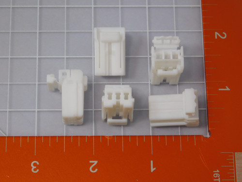 Lot of 370 TE CONNECTIVITY 174921-1  X91542 CONN PLUG HSG 3POS 3.50MM