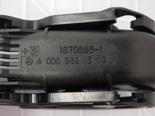 TE CONNECTIVITY 1670666-1  X91662