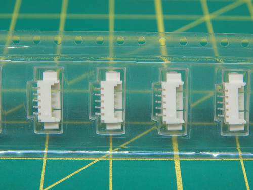 Lot of 666 MOLEX 53261-0571  X93843 CONN HEADER SMD R/A 5POS 1.25MM Lot of 666 MOLEX 53261-0571  X93843 CONN HEADER SMD R/A 5POS 1.25MM