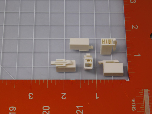 Lot of 740 TE CONNECTIVITY 2058299-1  X90509 Lighting Connectors 2 POS PLUG NAT
